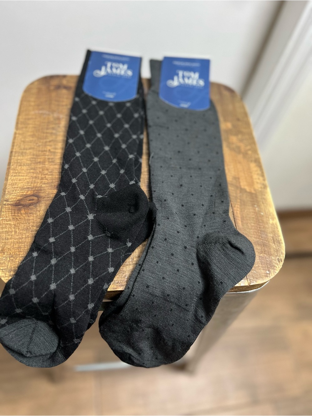 Tom James Fine Merino Wool Charcoal Patterned Dress Socks - 2 Pack